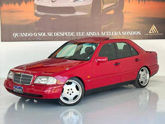 MERCEDES-BENZ 180 D 2.4 FURGÃO DIESEL 4P MANUAL